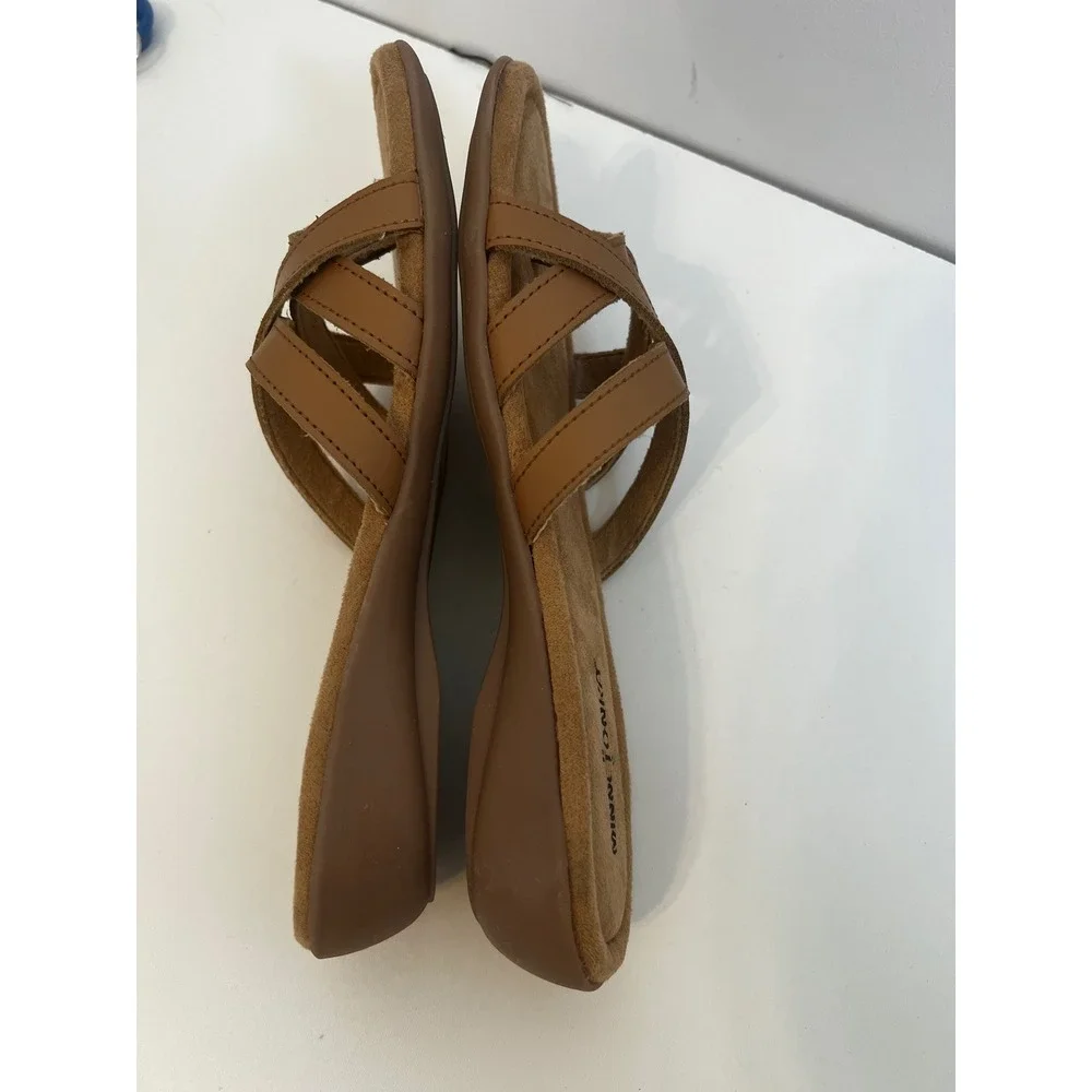 Minnetonka Sunny Thong Womens 9N Brown Leather Crisscross Strap‎ Sandals NIB
